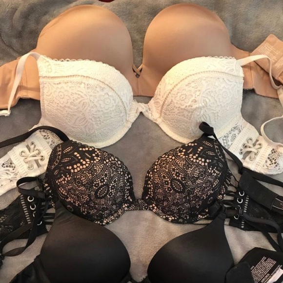 Victoria secret Bras - Picture 1 of 4